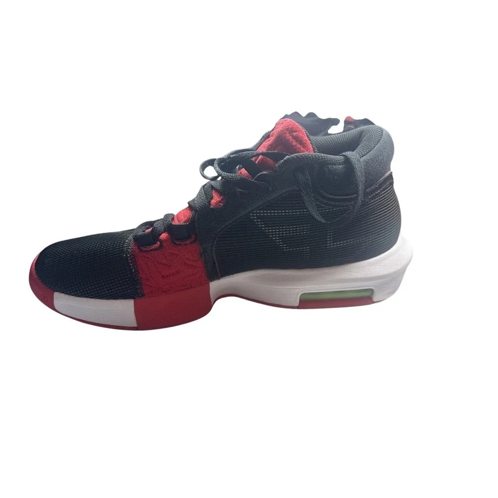 Nike LeBron‎ Witness 8 FaZe Men's Size 9.5 Black Red Basketball Sneakers